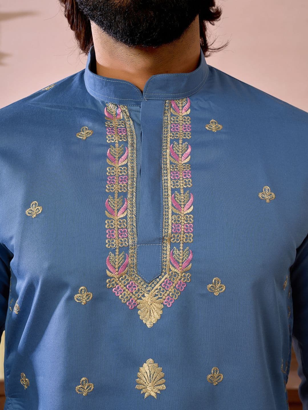 House of Pataudi Embroidered Cotton Mandarin Collar Knee Length Straight Kurta thumbnail 2