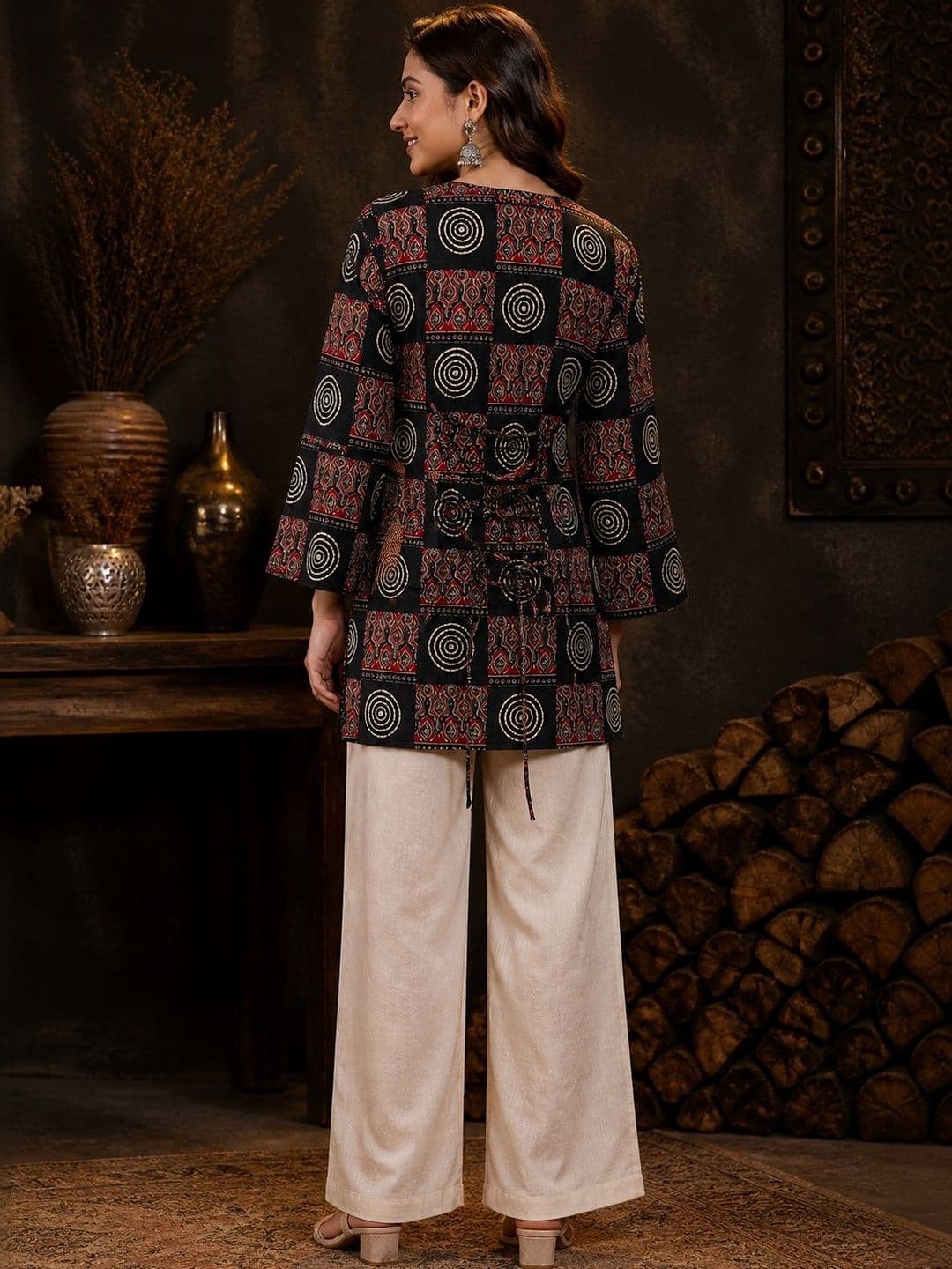 VICITRA Ethnic Motifs Printed V-Neck Flared Sleeves Pure Cotton Kurti thumbnail 2
