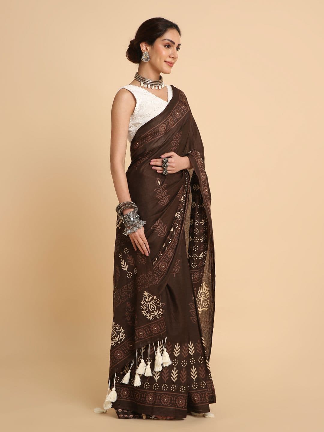 RATAN Women Cotton 1 Minute Pre Draped Saree With Unstitched Blouse Piece And Pocket Saree thumbnail 7