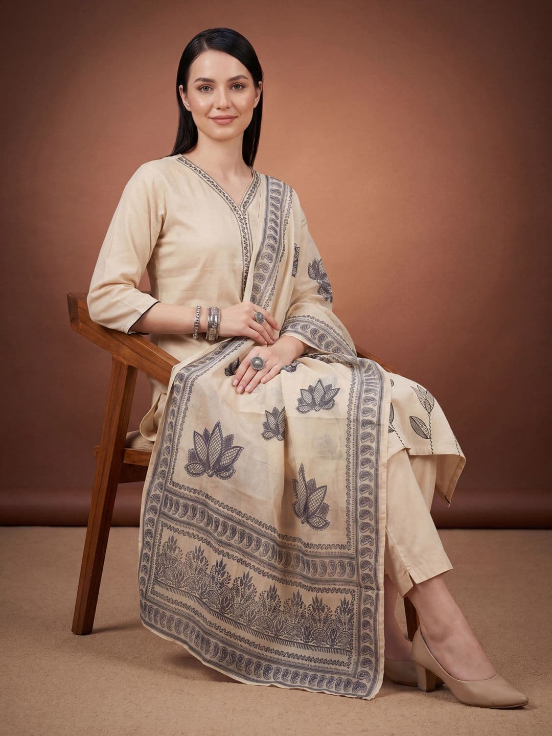 Indo Era Women Ethnic Motifs Embroidered Regular Thread Work Kurta with Trousers & With Dupatta - view 1