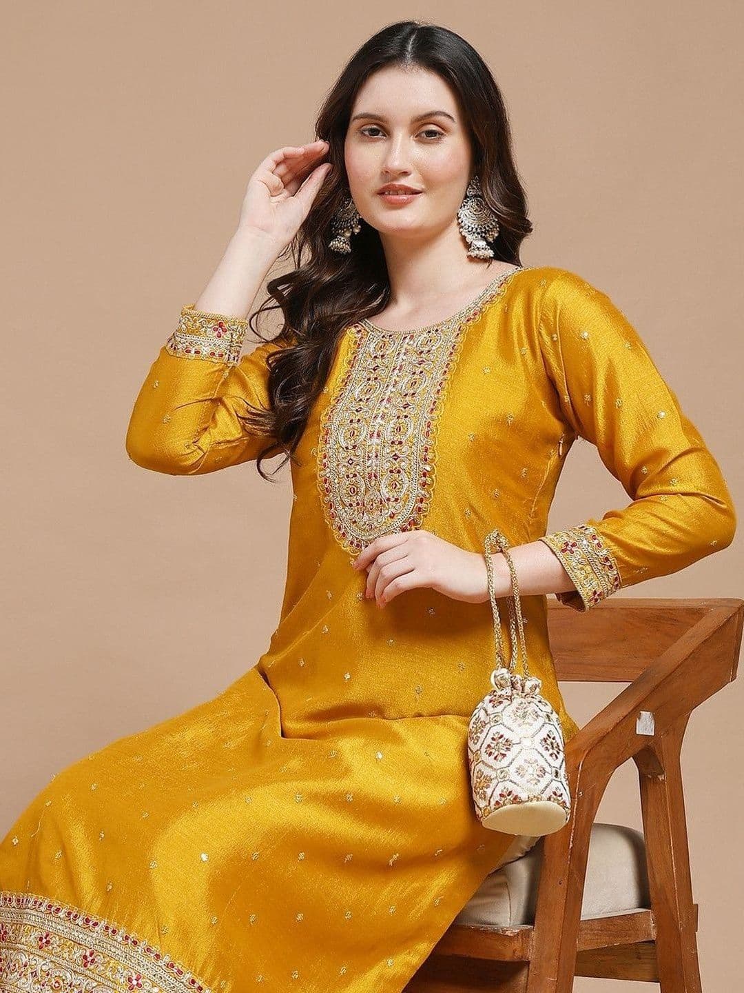 rarethread Women Embroidered Kurta thumbnail 6
