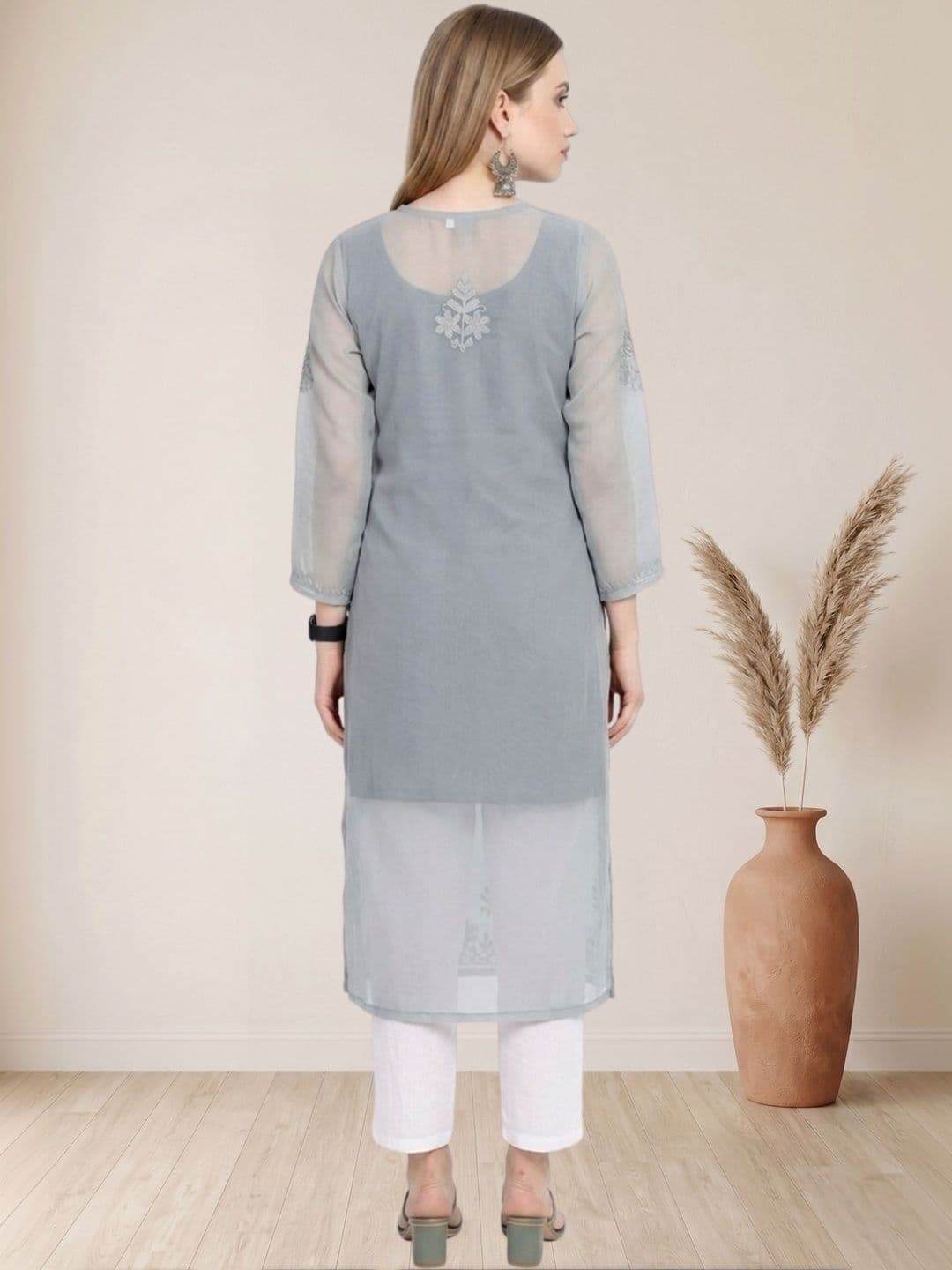 myplusfashion Women Ethnic Motifs Embroidered Chikankari Georgette Kurta thumbnail 4
