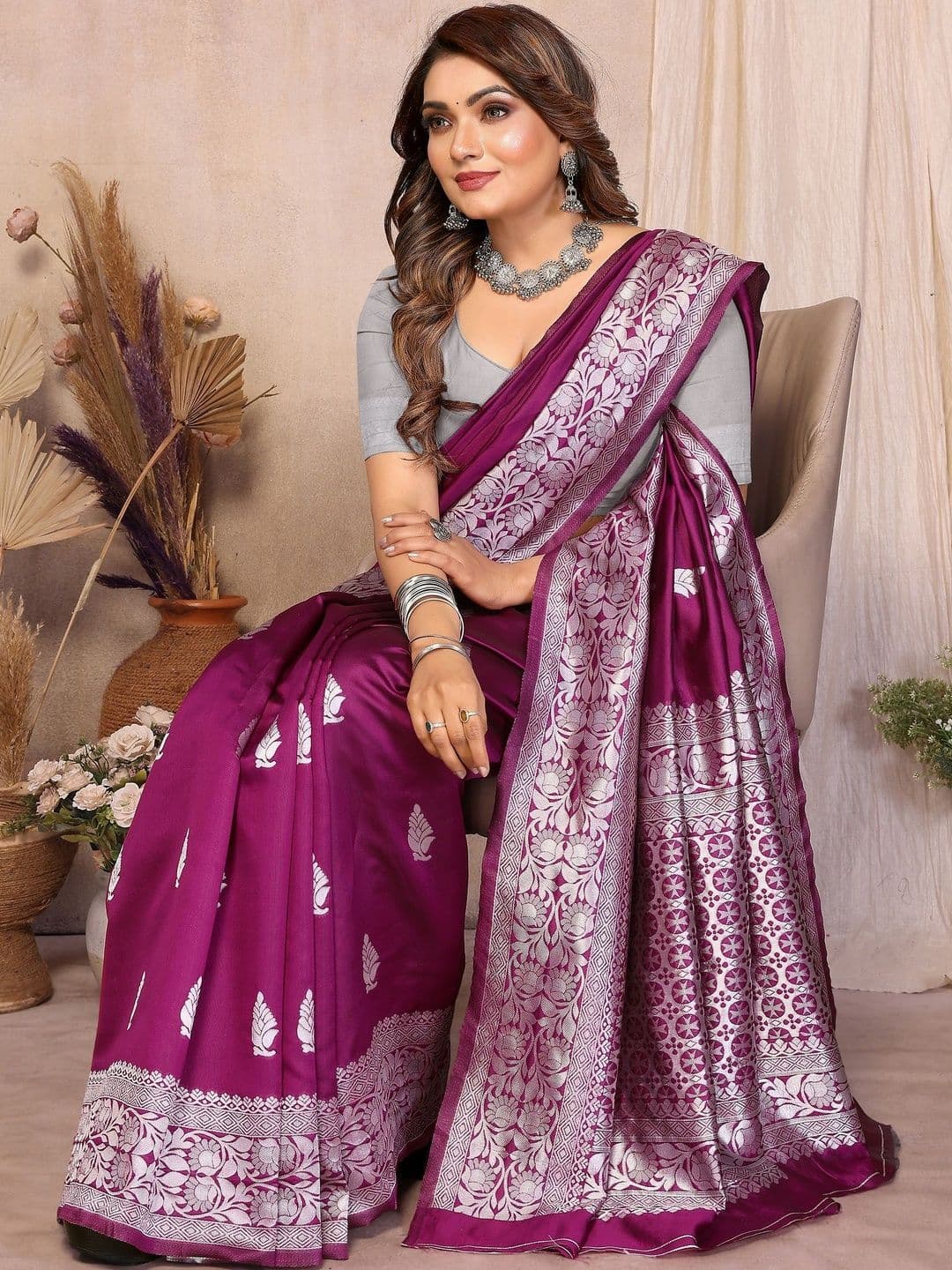 VEDANT VASTRAM Ethnic Motifs Zari Art Silk Handloom Banarasi Saree thumbnail 5
