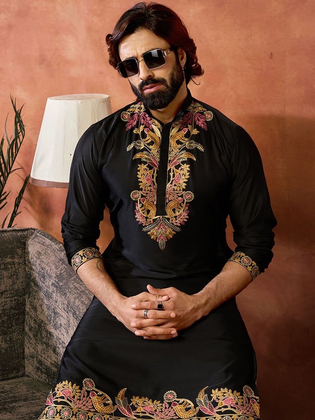 House of Pataudi Embroidered Cotton Mandarin Collar Knee Length Straight Kurta thumbnail 6