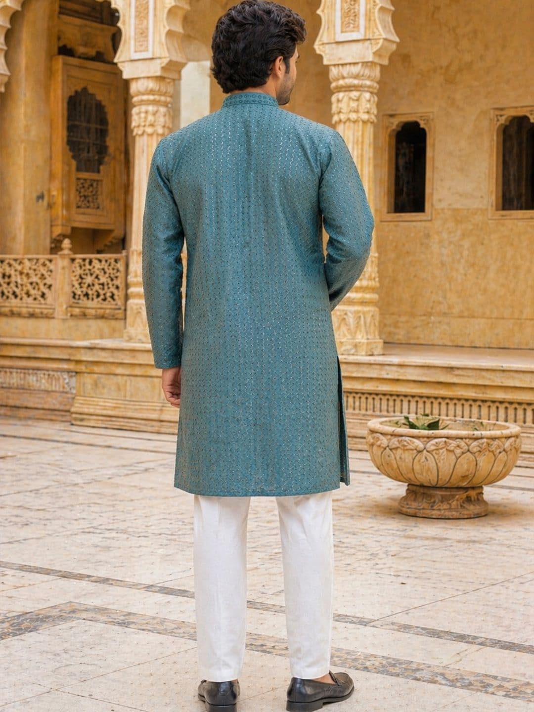 HERE&NOW Men Geometric Embroidered Chikankari Kurta thumbnail 5