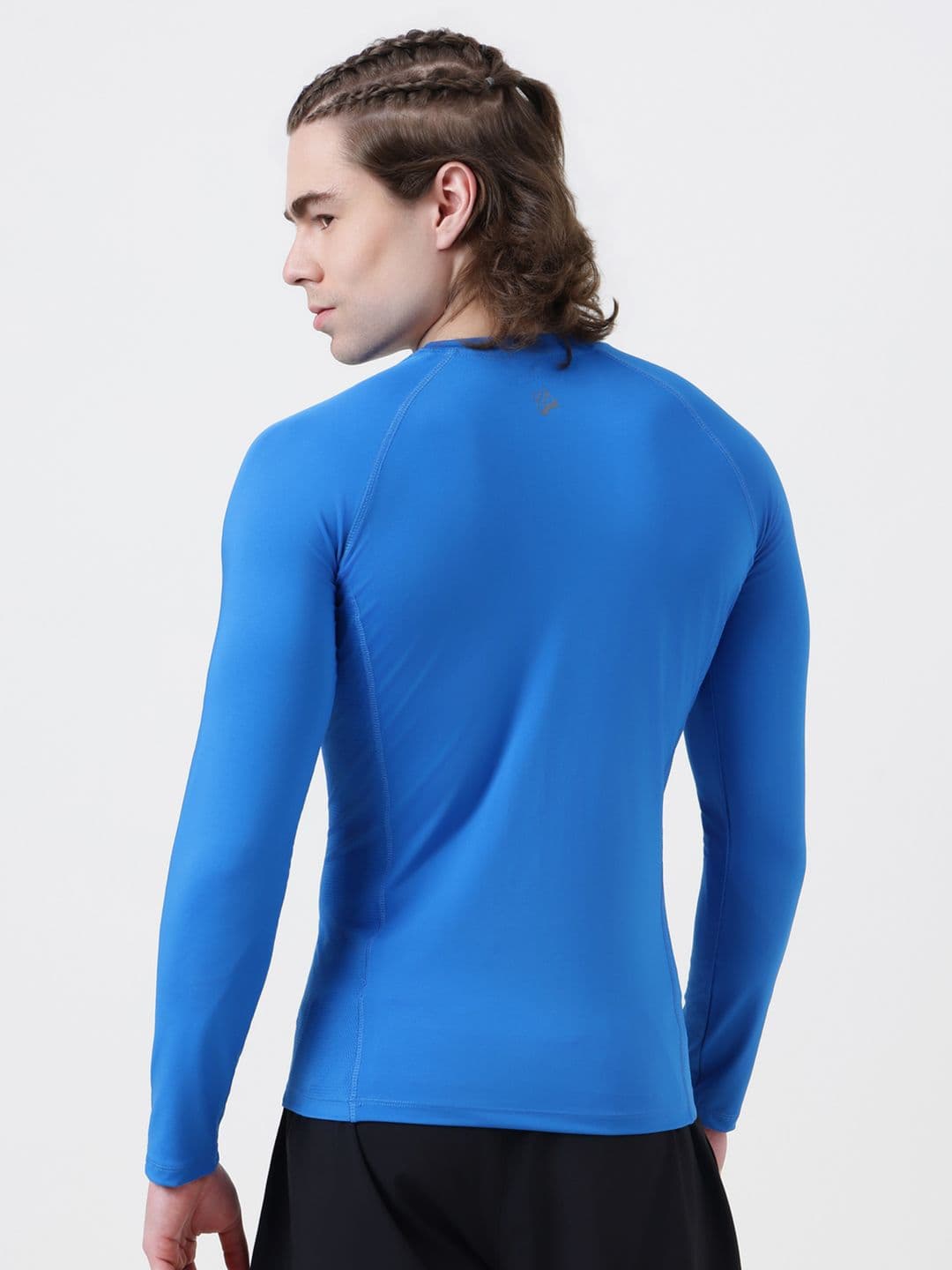 MuscleBlaze Compression Superman Polyester Round Neck Long Sleeves Fit T-shirt thumbnail 5