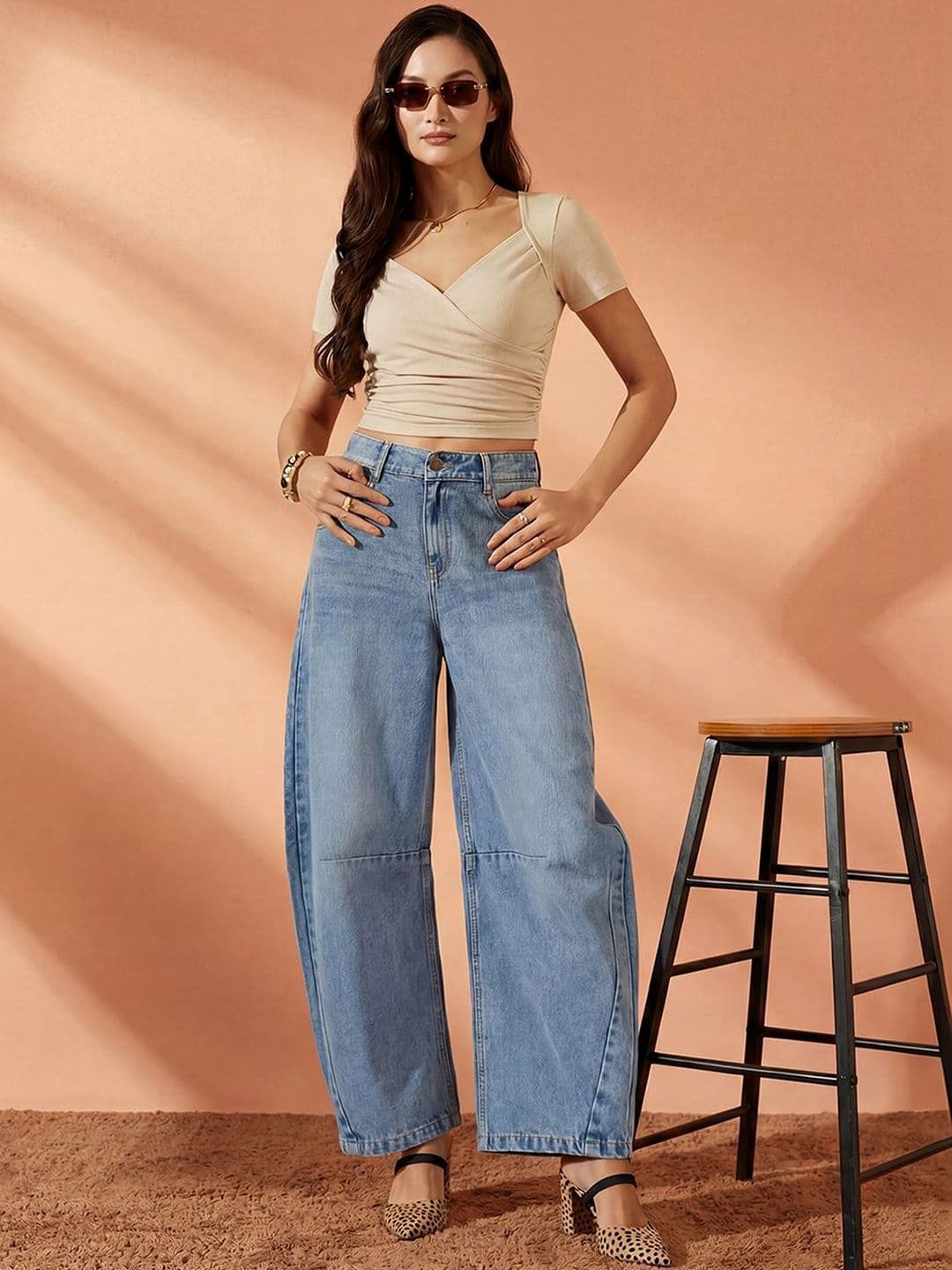 Miss Chase Women High Rise Whiskering & Knee Dart Detailing Barrel Fit Denim Jeans thumbnail 5