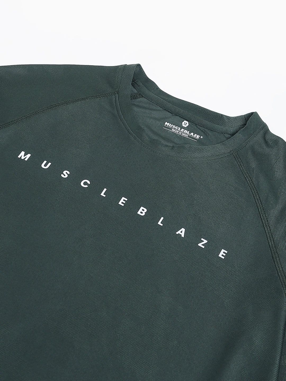 MuscleBlaze Unisex Brand Logo Printed Round Neck Compression T-shirt thumbnail 4