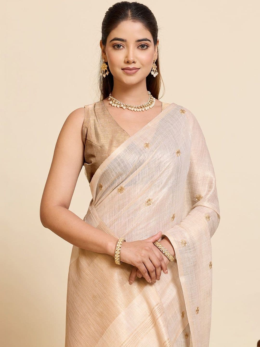 VEDANT VASTRAM Embellished Embroidered Linen Blend Handloom Saree thumbnail 6