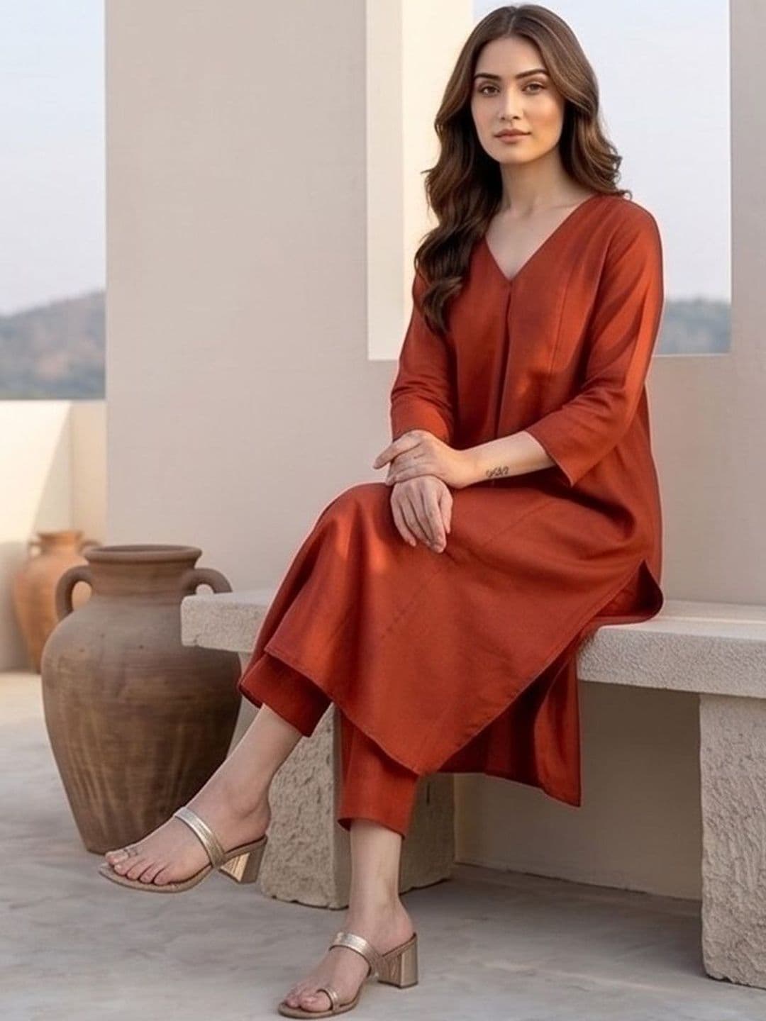 Varanga Women Regular Kurta with Trousers - view 1