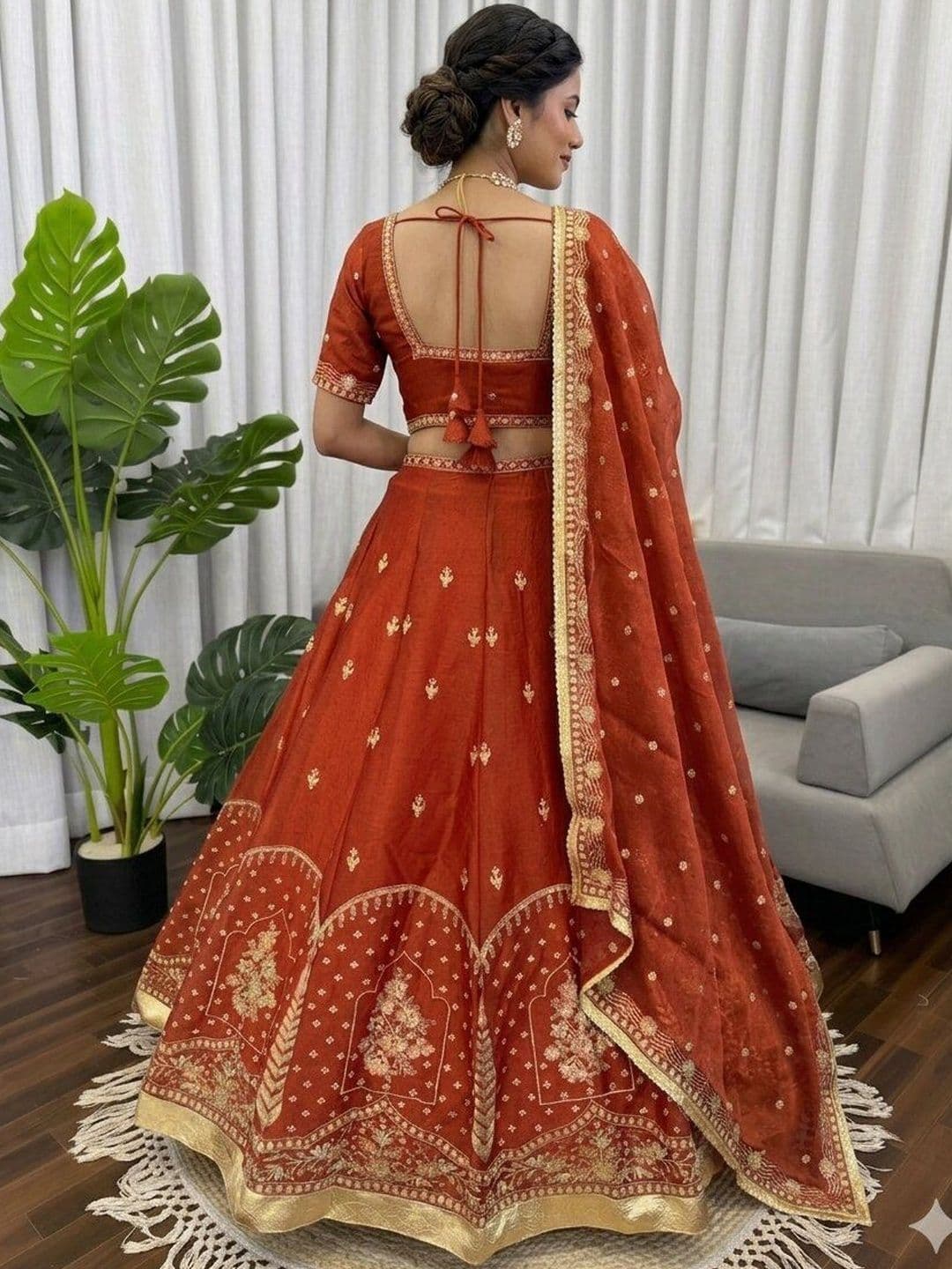 Futra Gabha Embroidered Semi-Stitched Lehenga & Blouse With Dupatta thumbnail 3