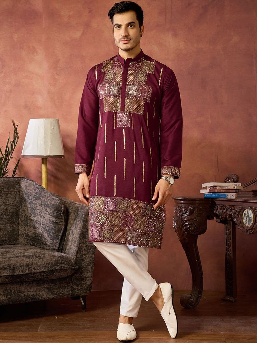 House of Pataudi Embroidered Cotton Mandarin Collar Knee Length Straight Kurta thumbnail 6