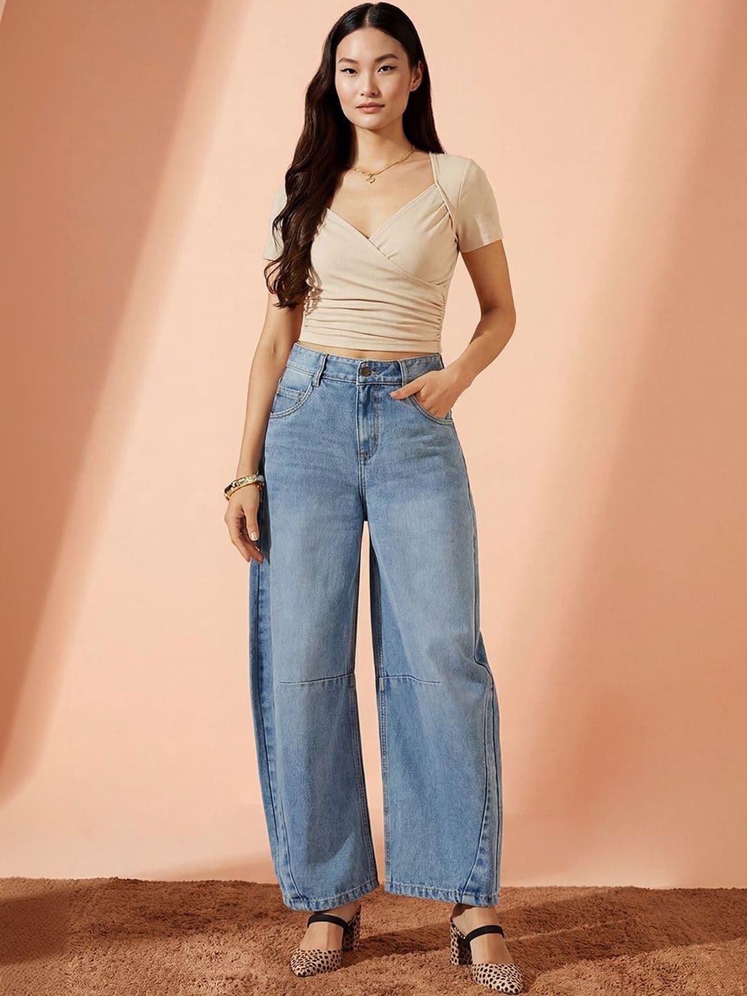Miss Chase Women High Rise Whiskering & Knee Dart Detailing Barrel Fit Denim Jeans thumbnail 2