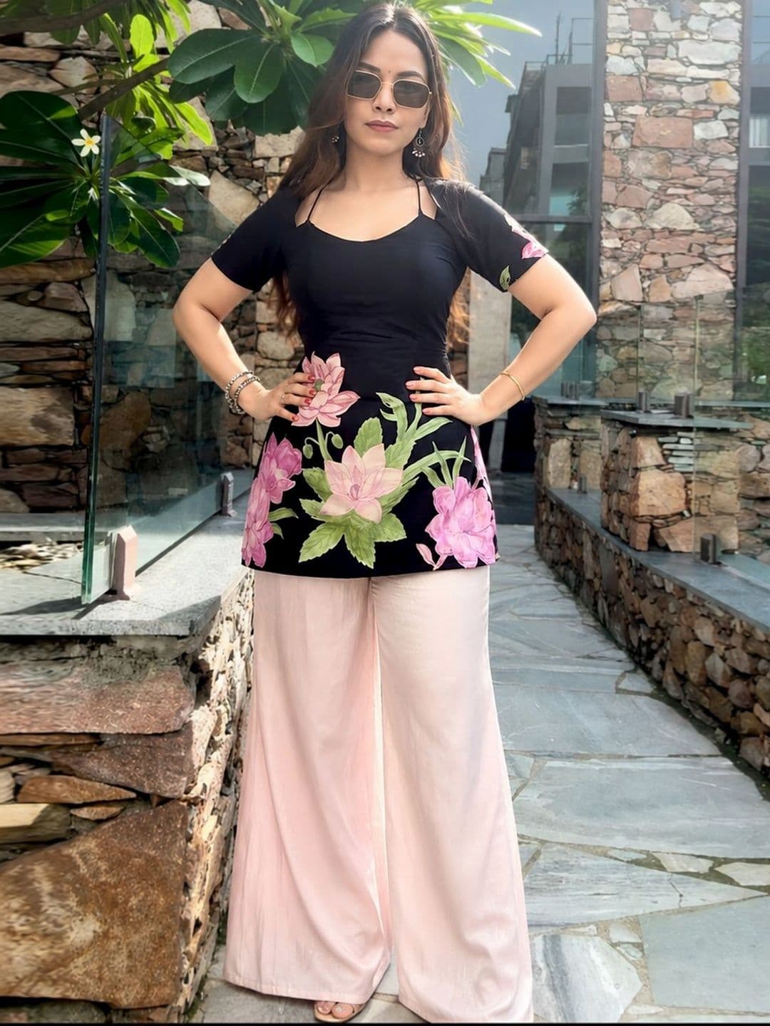 GoSriKi Floral Printed Kurti thumbnail 5