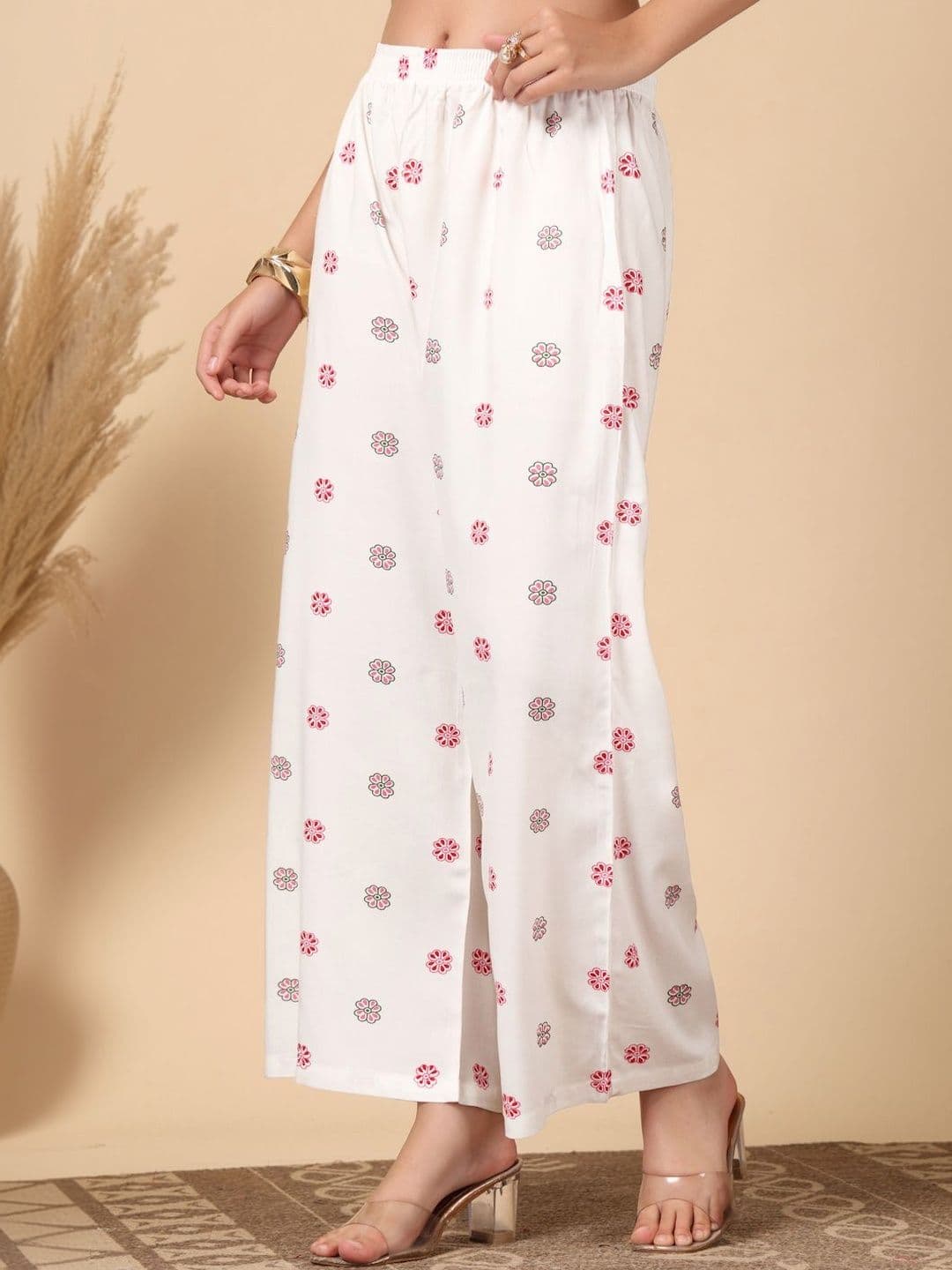 KLOTTHE Women Printed Straight Palazzos thumbnail 4