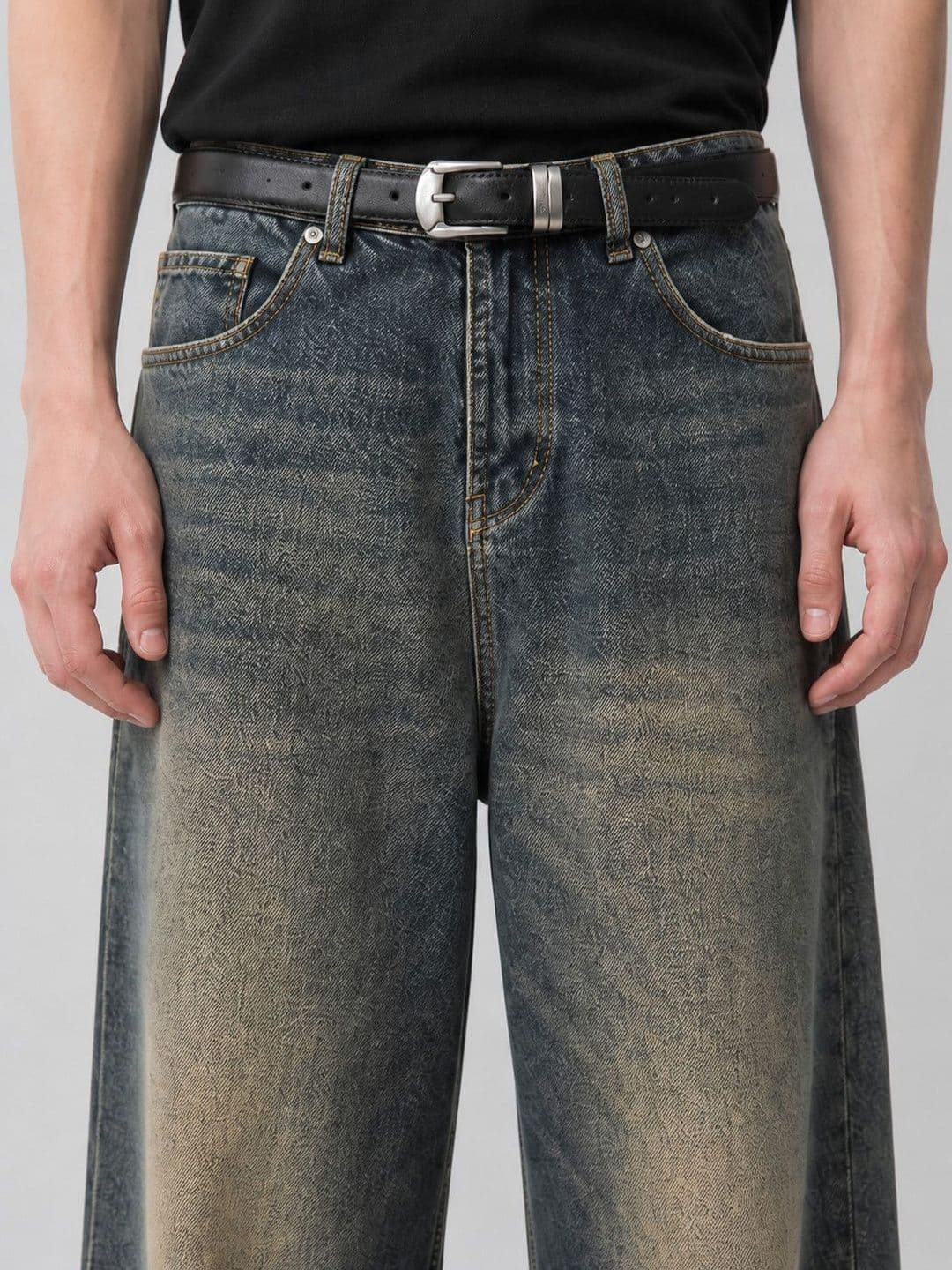 RDSTR Men Mid-Rise Heavy Fade Jeans thumbnail 2