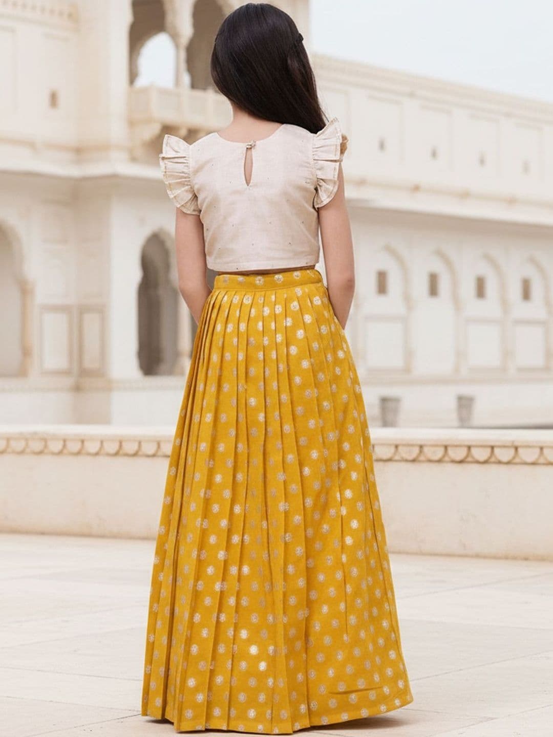KALANANDI Girls Embellished Foil Print Ready to Wear Lehenga & thumbnail 5
