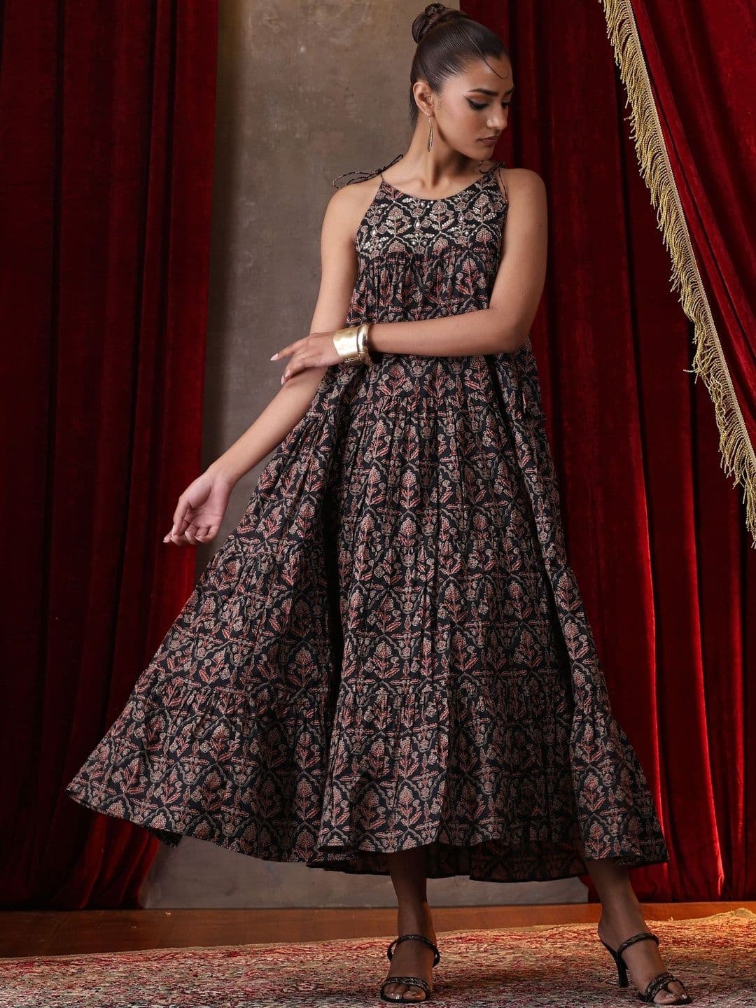 Khushal K Ethnic Motifs Print Halter Neck A-Line Maxi Dress thumbnail 7