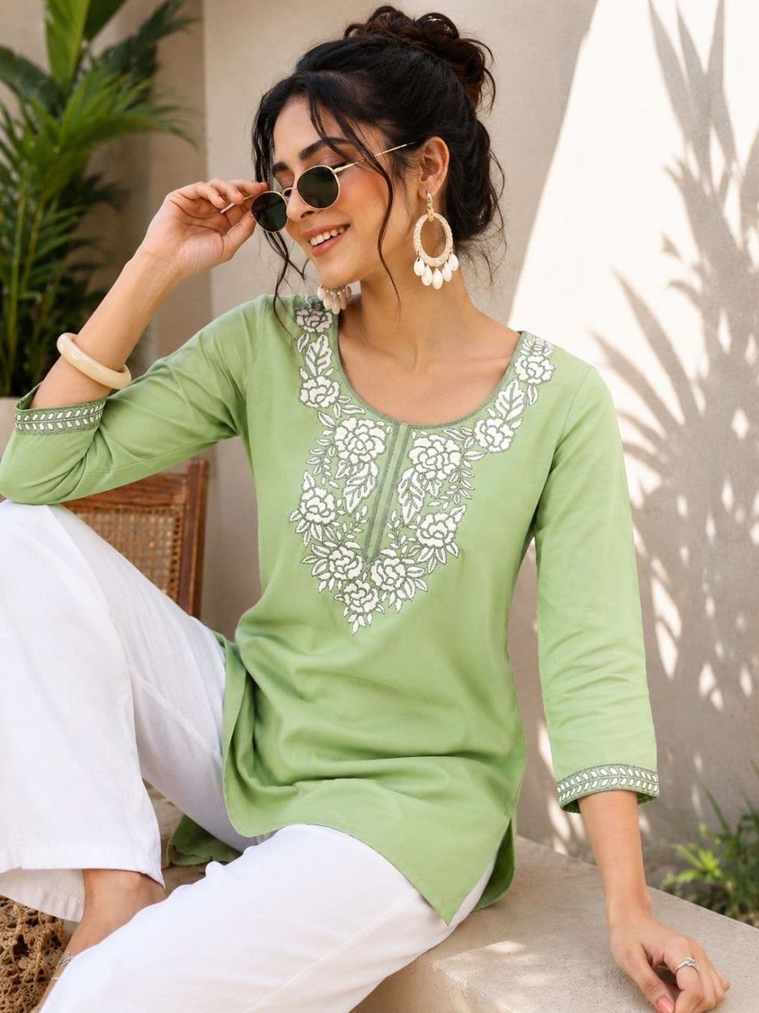 LUSIVA Floral Embroidered Kurti thumbnail 2