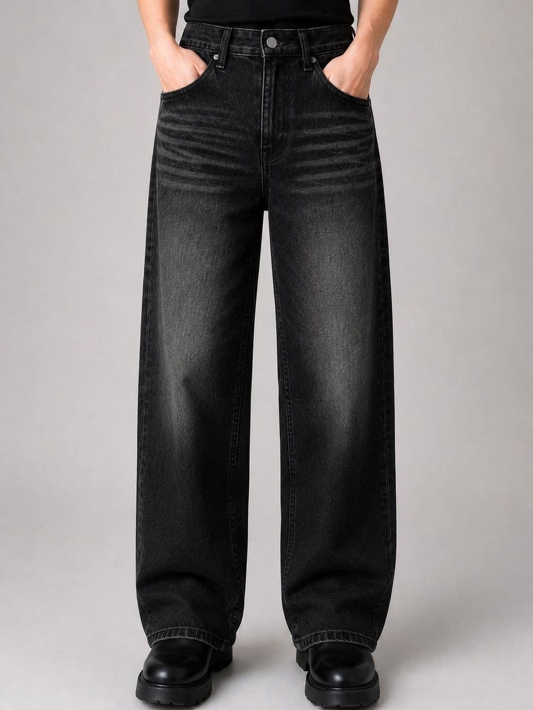 Line out line Women High-Rise Light Fade Jeans - view 1