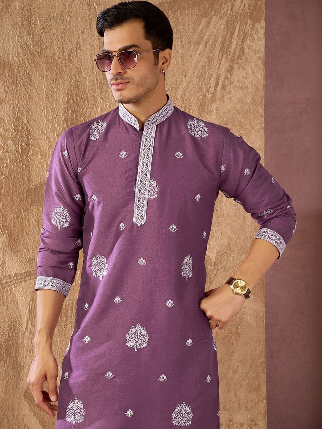 House of Pataudi Embroidered Cotton Mandarin Collar Knee Length Straight Kurta thumbnail 4