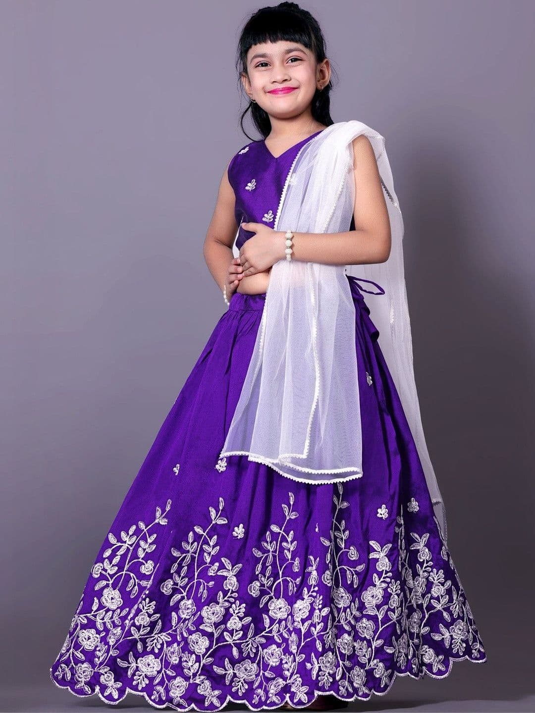 RJ ONLINE Girls Embroidered Thread Work Tie and Dye Semi-Stitched Lehenga & Blouse With Dupatta thumbnail 3