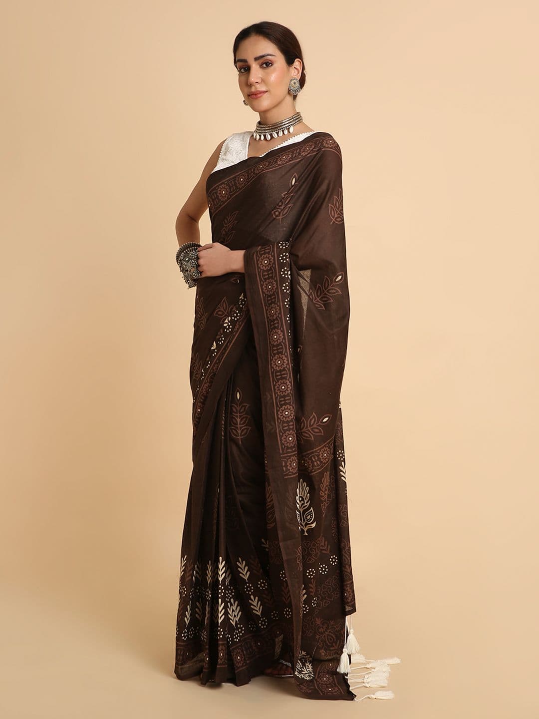 RATAN Women Cotton 1 Minute Pre Draped Saree With Unstitched Blouse Piece And Pocket Saree thumbnail 6
