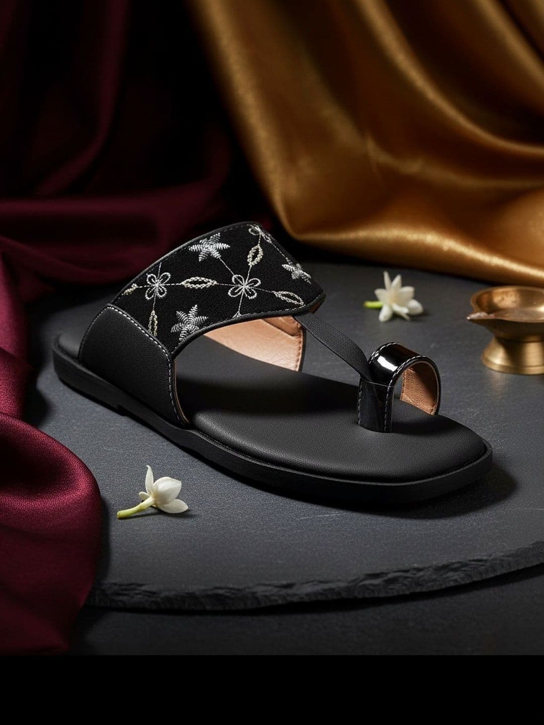 House of Pataudi Men Slip-On Comfort Sandals - view 1