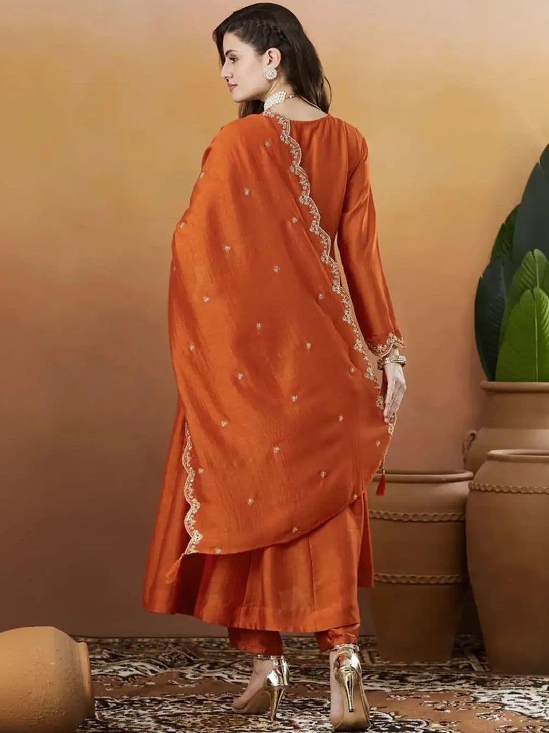 HERE&NOW Women Ethnic Motifs Embroidered Empire Thread Work Kurta with Trousers & With Dupatta thumbnail 4