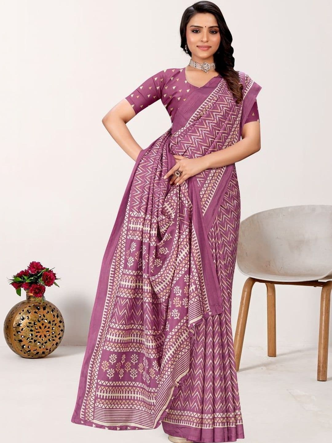 Uniform Unicorn Ethnic Motifs Art Silk Kanjeevaram Saree thumbnail 5