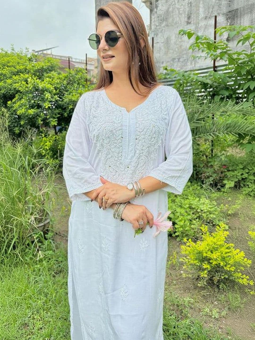 Classikari Women Ethnic Motifs Embroidered Regular Chikankari Pure Cotton Kurta with Palazzos thumbnail 2