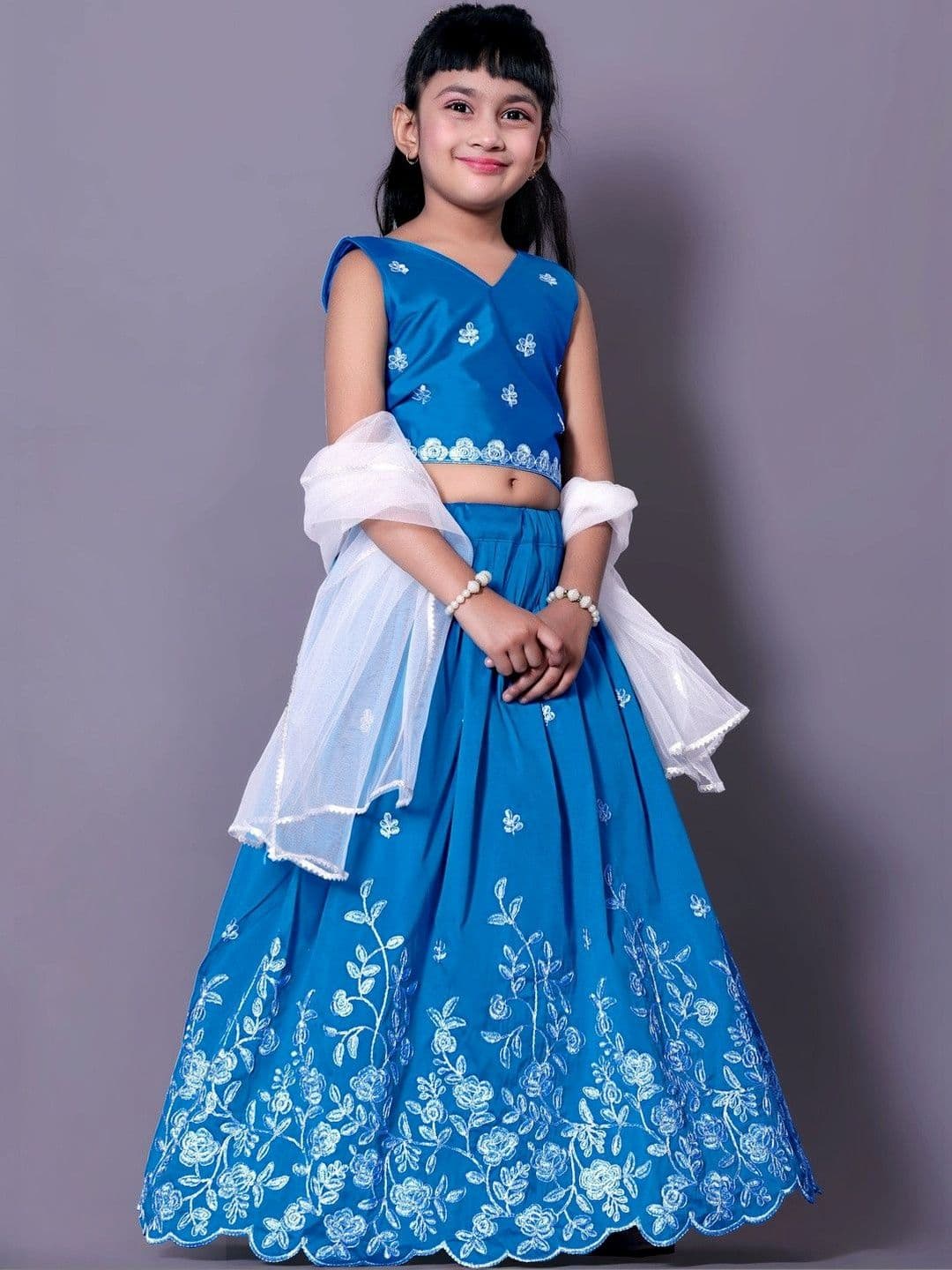 RJ ONLINE Girls Embroidered Thread Work Tie and Dye Ready to Wear Lehenga & Blouse With Dupatta thumbnail 6