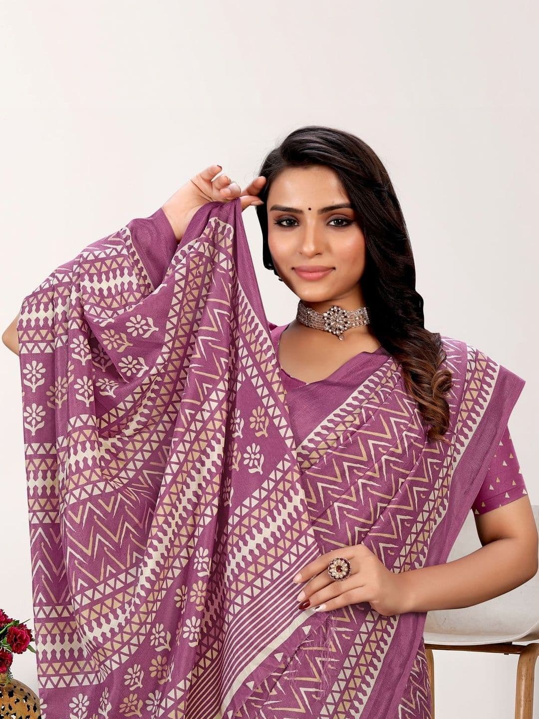 Uniform Unicorn Ethnic Motifs Art Silk Kanjeevaram Saree thumbnail 2