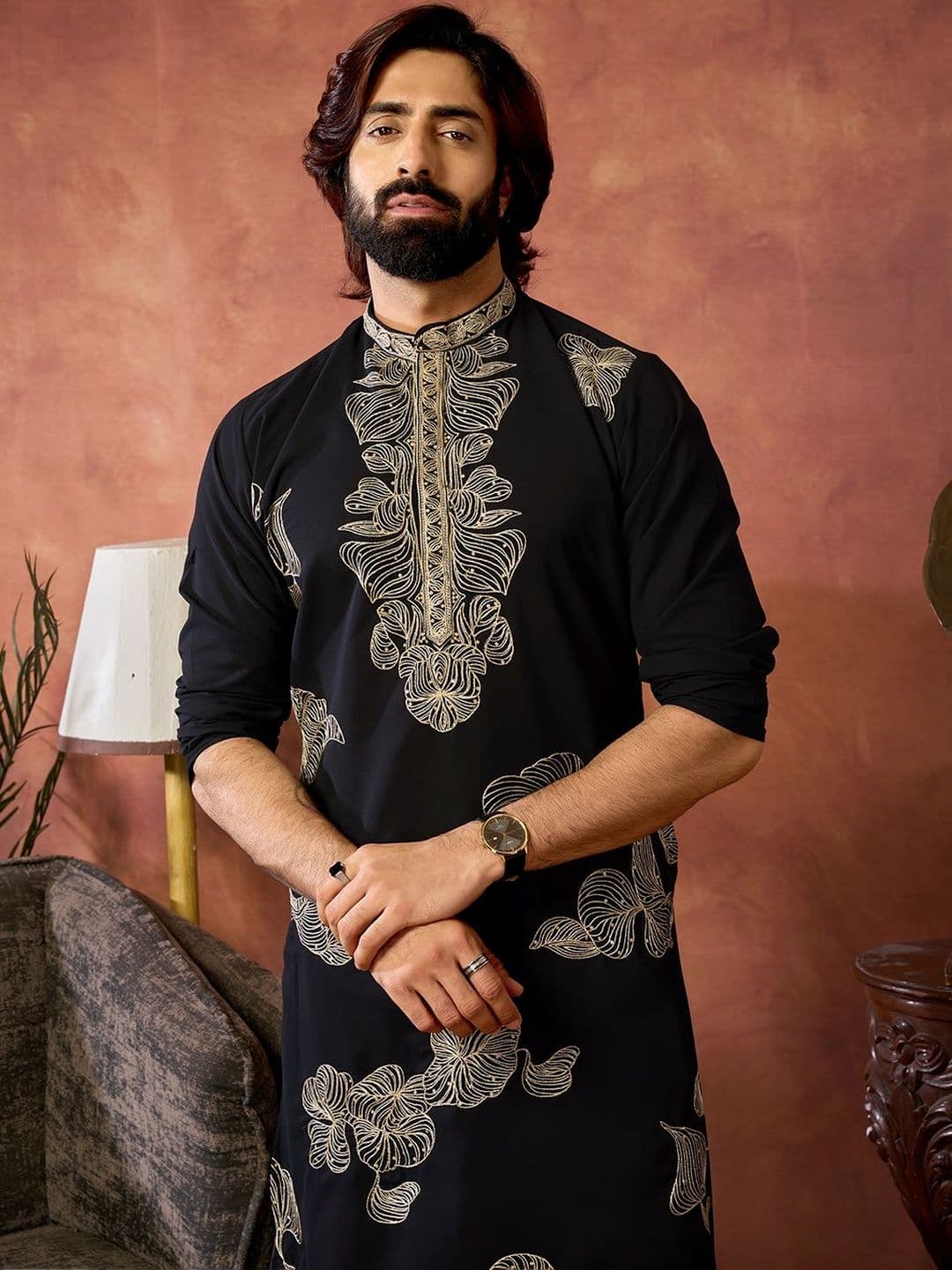 House of Pataudi Embroidered Cotton Mandarin Collar Knee Length Straight Kurtas thumbnail 2