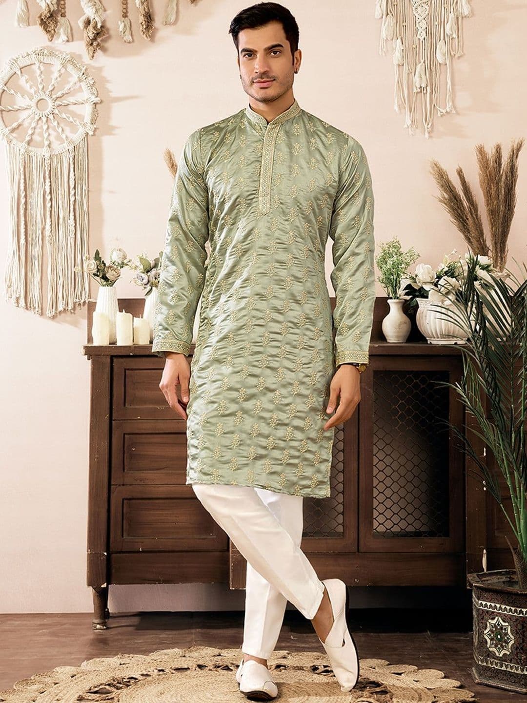 House of Pataudi Embroidered Cotton Mandarin Collar Knee Length Straight Kurta - view 1