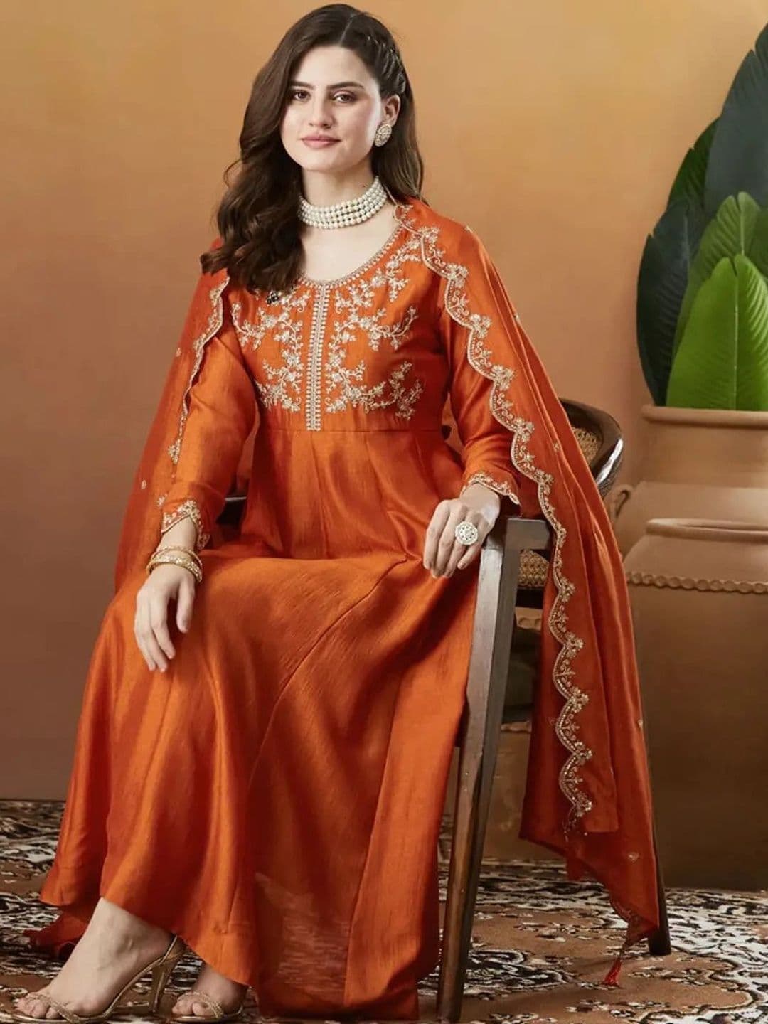HERE&NOW Women Ethnic Motifs Embroidered Empire Thread Work Kurta with Trousers & With Dupatta thumbnail 2