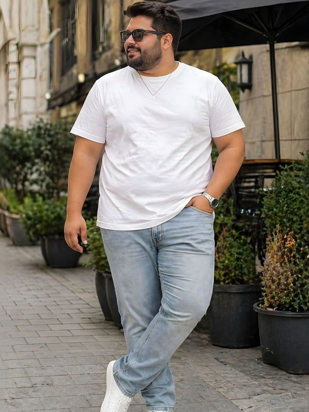 Sztori Men Plus Size White Solid Round Neck Regular Fit Cotton T-shirt thumbnail 3