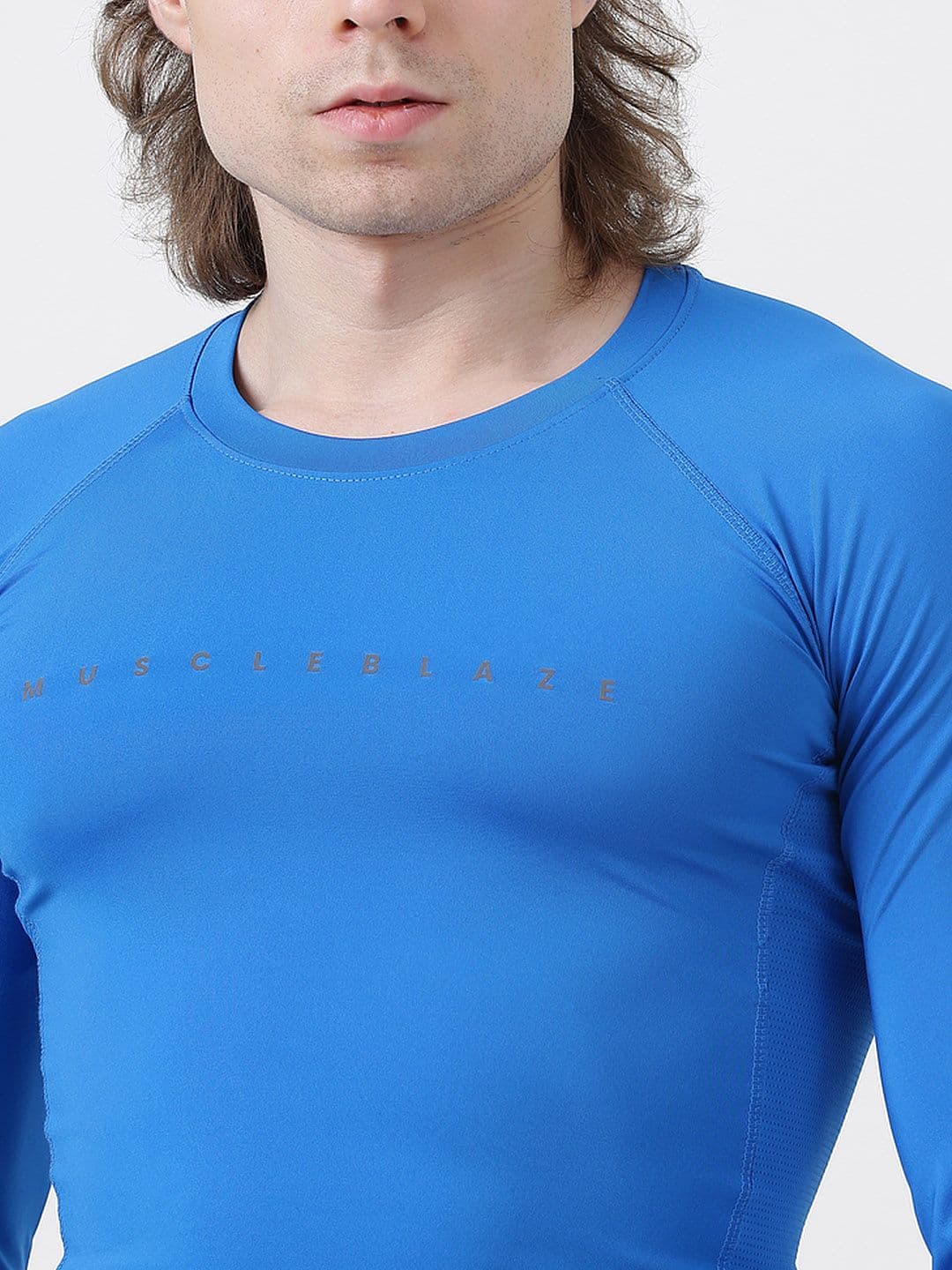 MuscleBlaze Compression Superman Polyester Round Neck Long Sleeves Fit T-shirt thumbnail 3