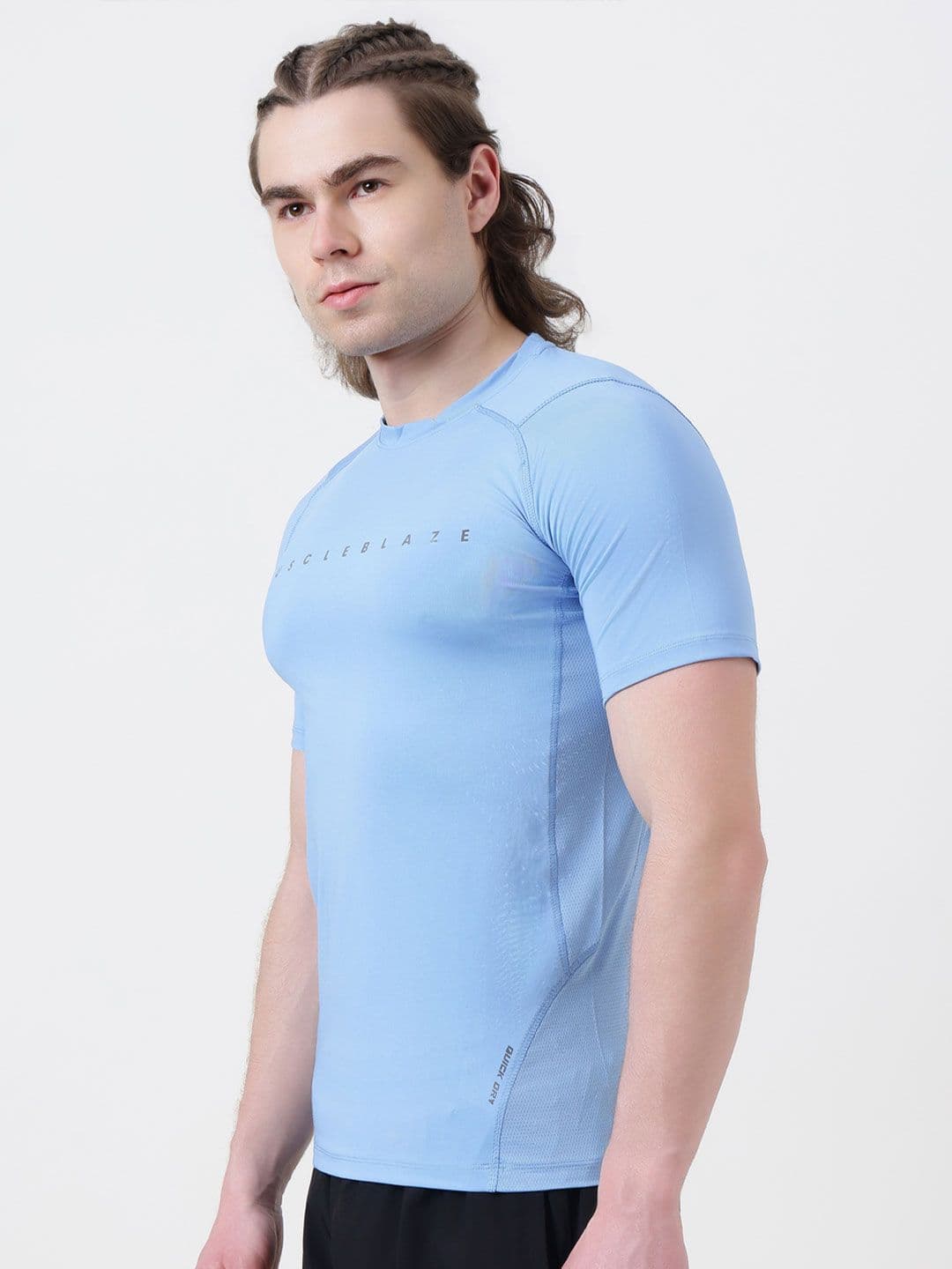 MuscleBlaze Unisex Brand Logo Printed Round Neck Compression T-shirt thumbnail 3