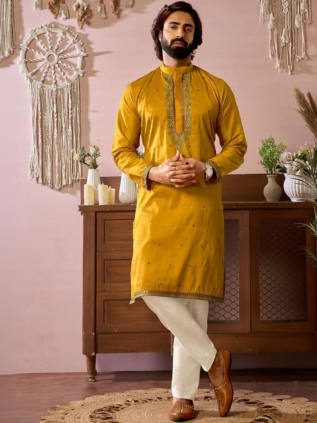 House of Pataudi Embroidered Cotton Mandarin Collar Knee Length Straight Kurta thumbnail 7