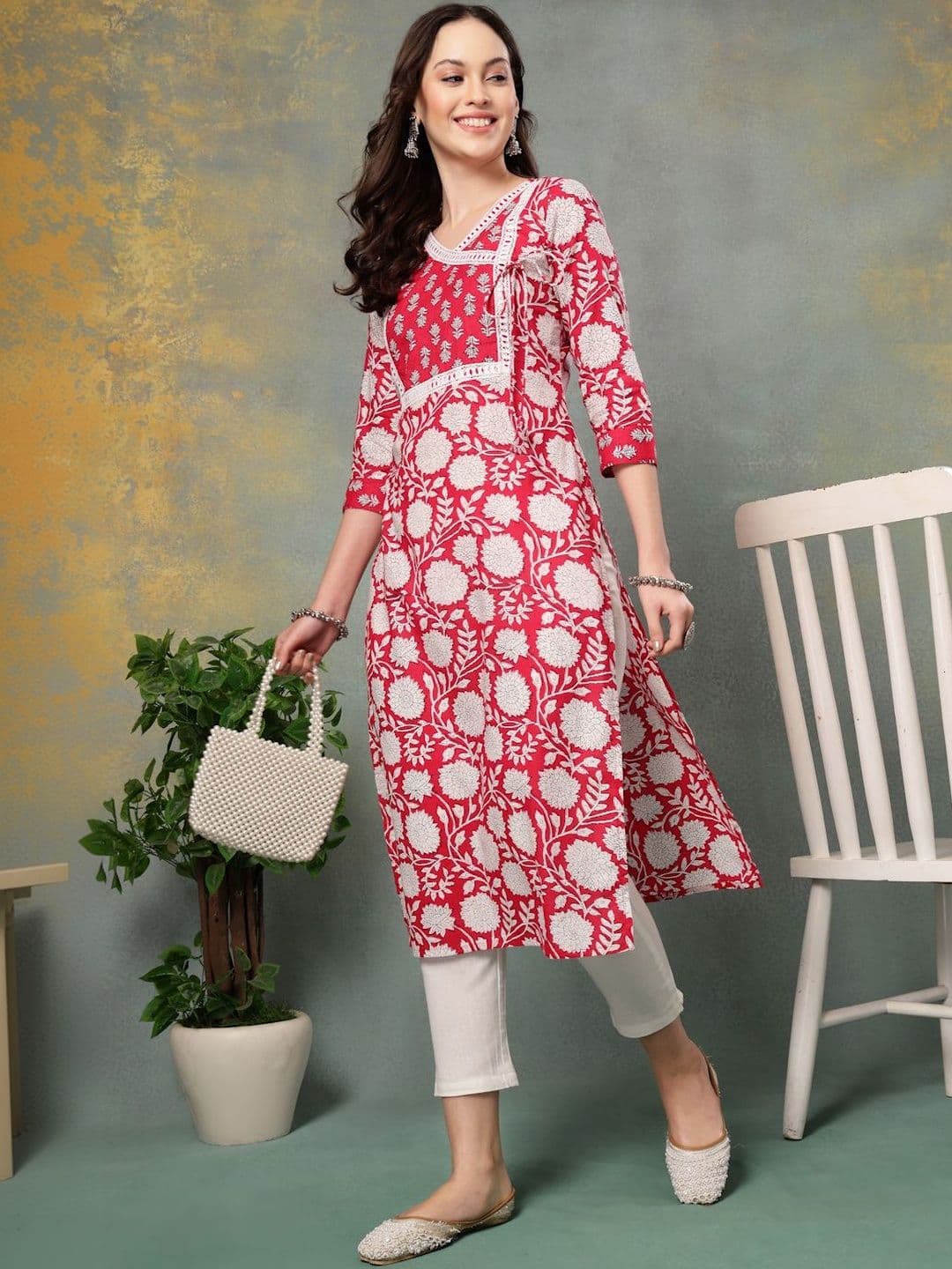 SEVEN FLOWER Women Floral Printed Kurta thumbnail 2