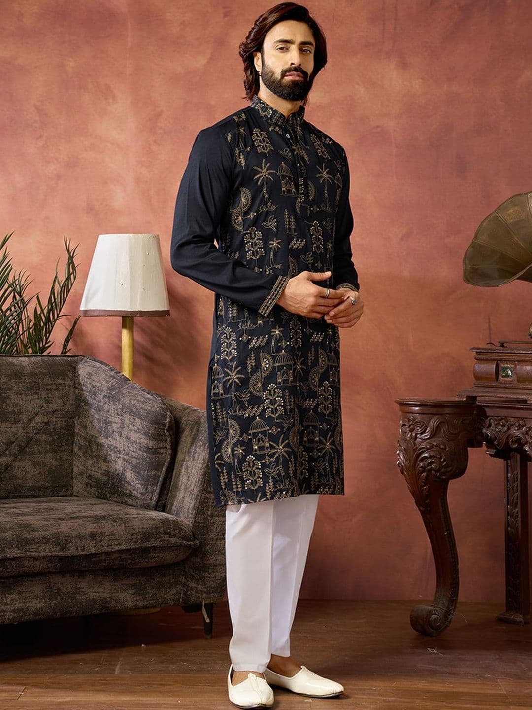 House of Pataudi Embroidered Cotton Mandarin Collar Knee Length Straight Kurtas thumbnail 6