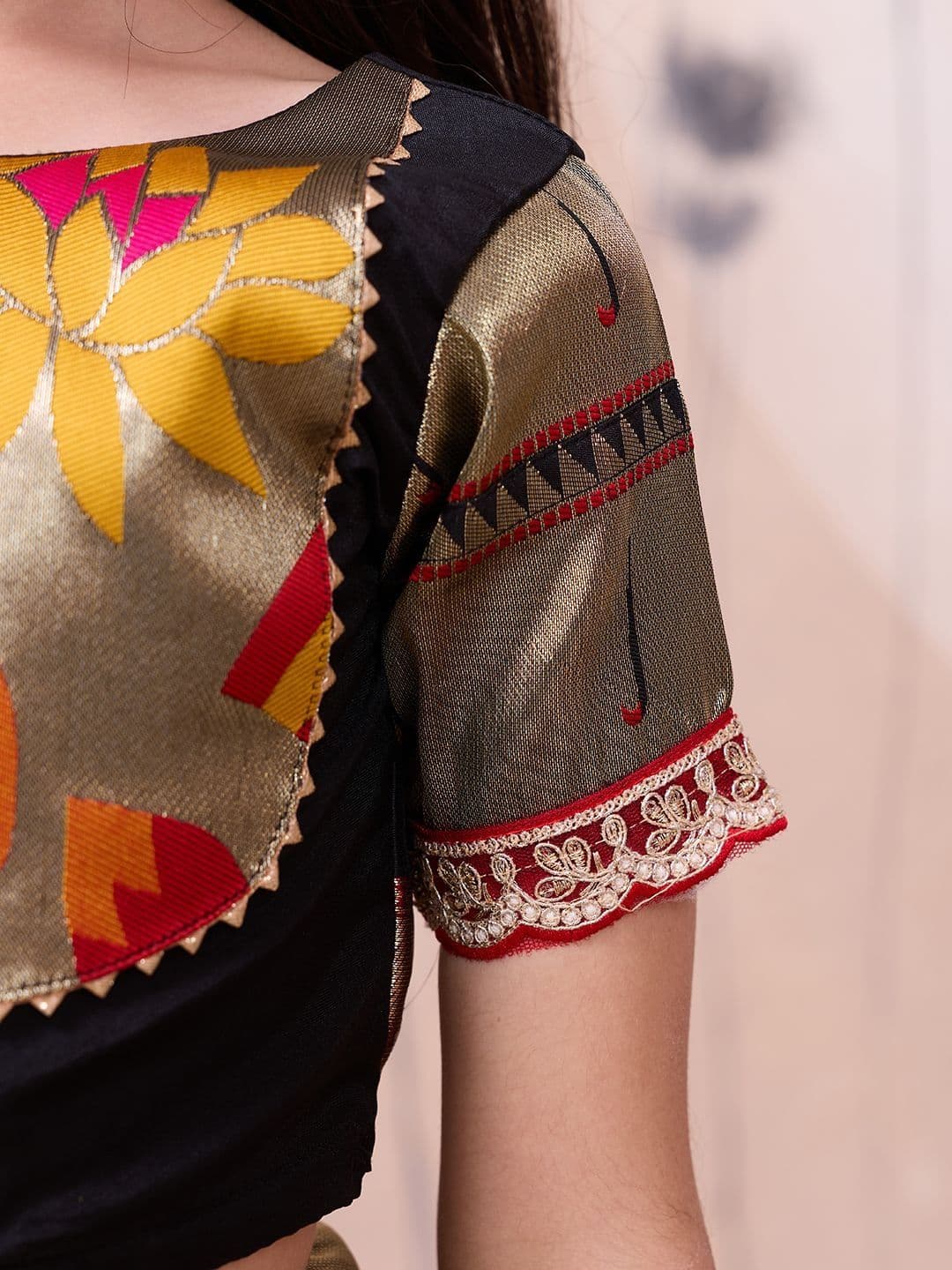 KALANANDI Girls Embroidered Ready to Wear Lehenga & thumbnail 5