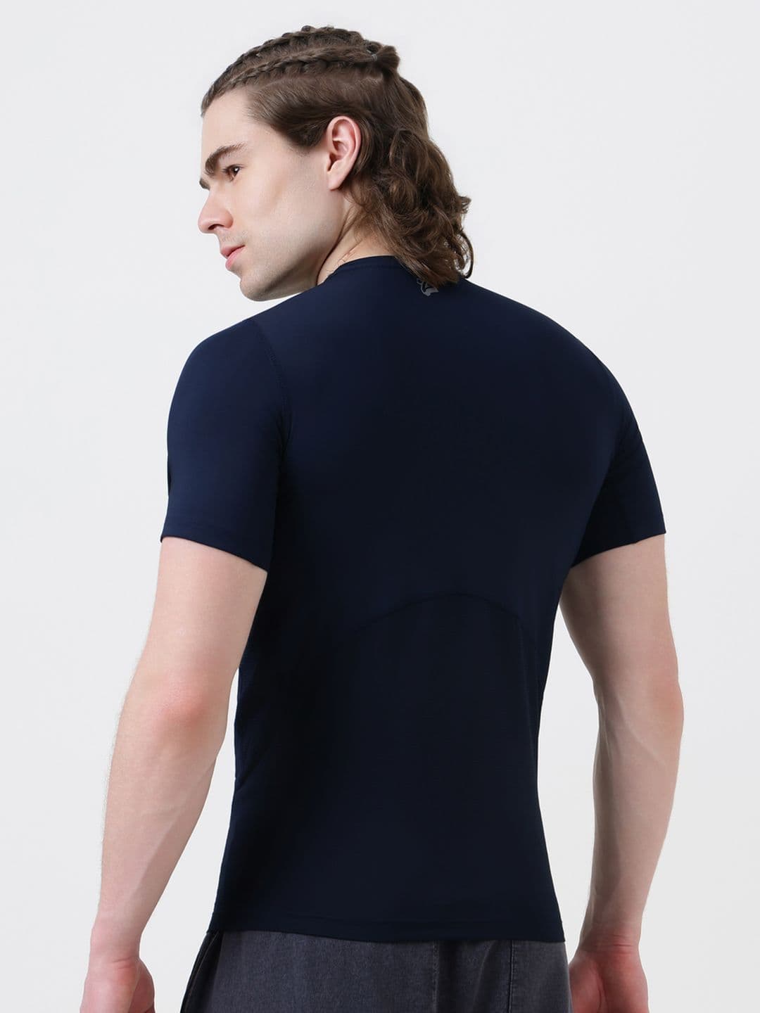 MuscleBlaze Unisex Brand Logo Printed Round Neck Compression T-shirt thumbnail 4