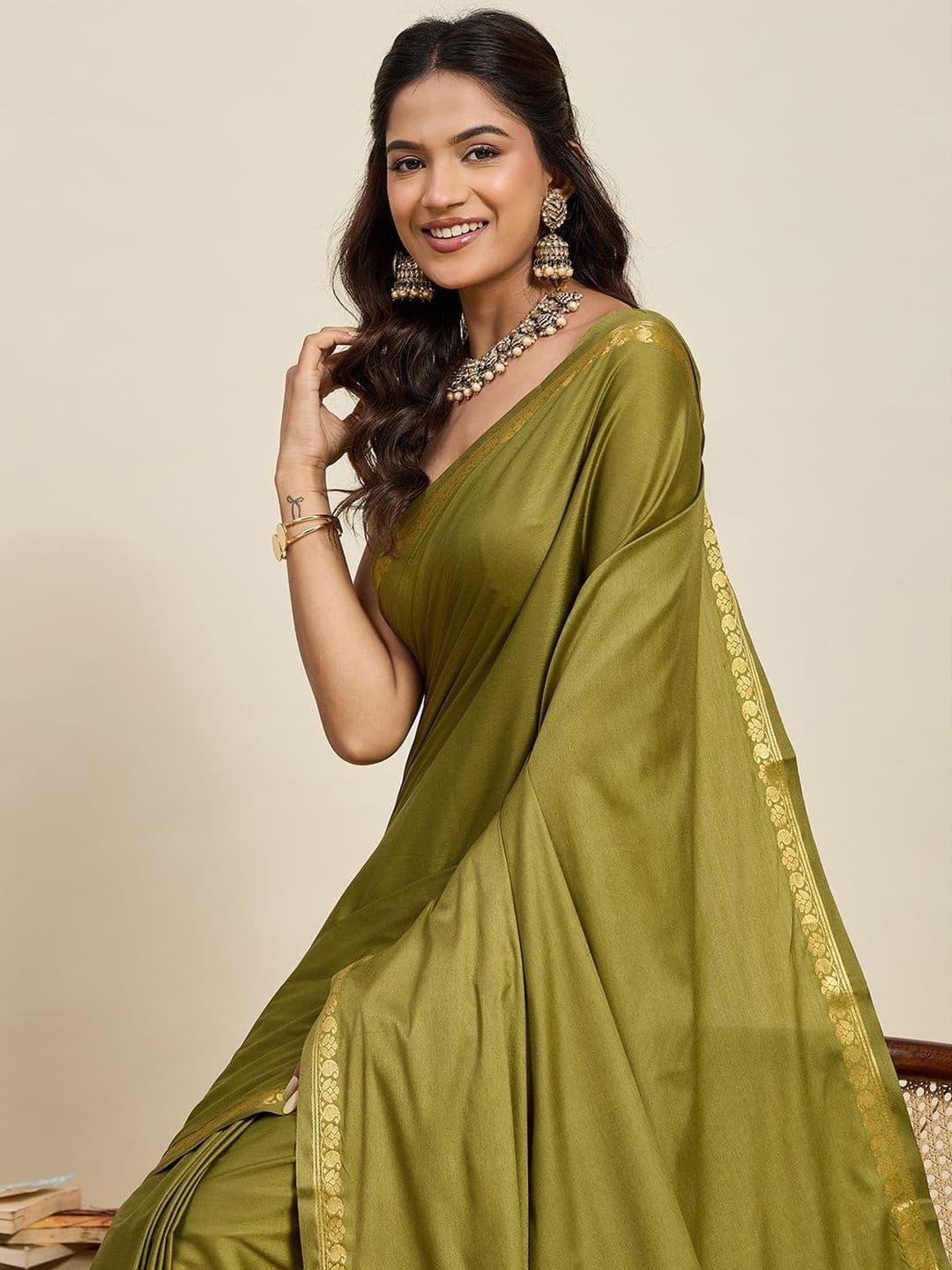 VEDANT VASTRAM Woven Design Zari Art Silk Handloom Saree thumbnail 5