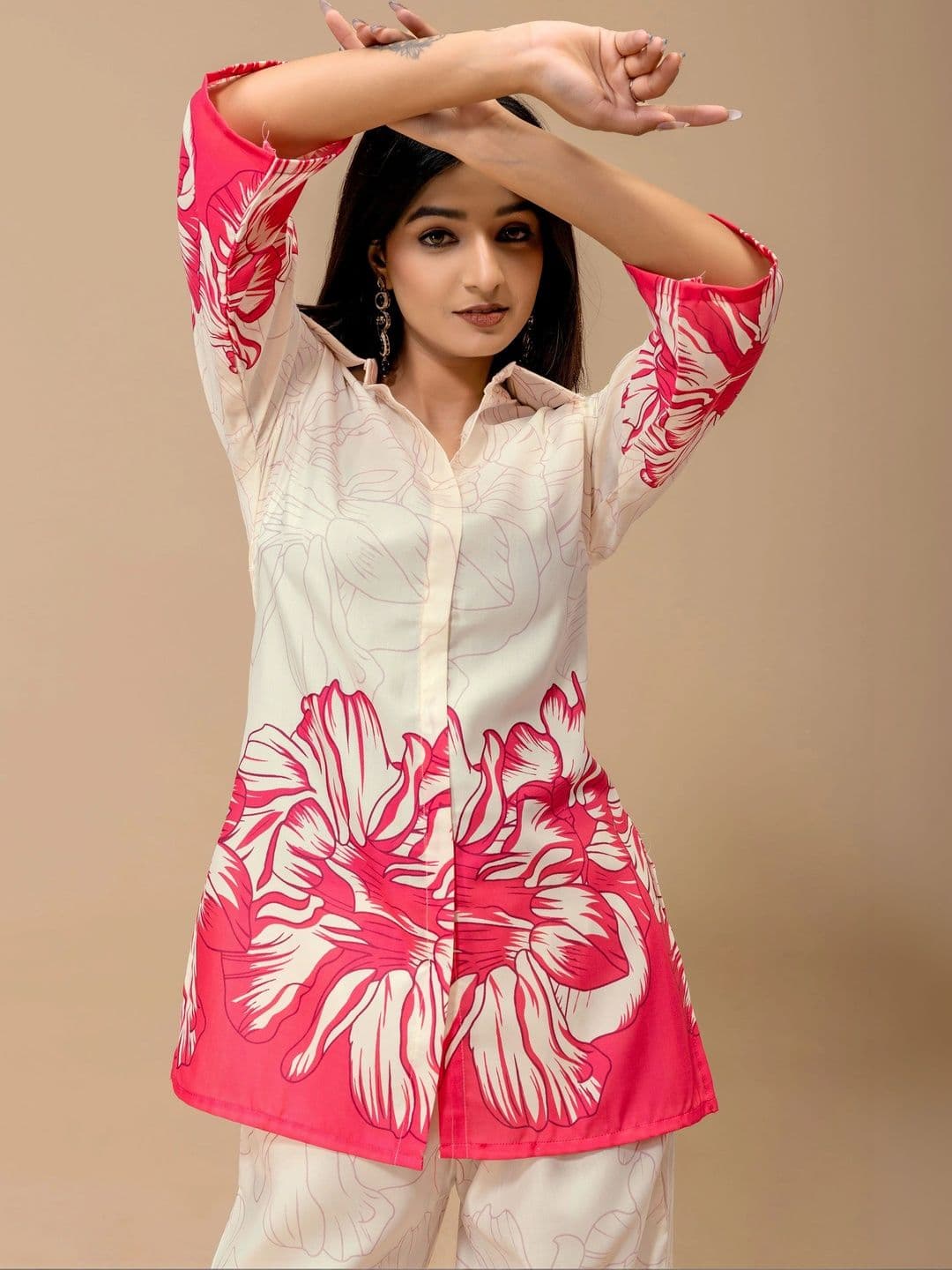 SAINOOR Women Floral Printed Regular Pure Cotton Kurta with Palazzos thumbnail 2