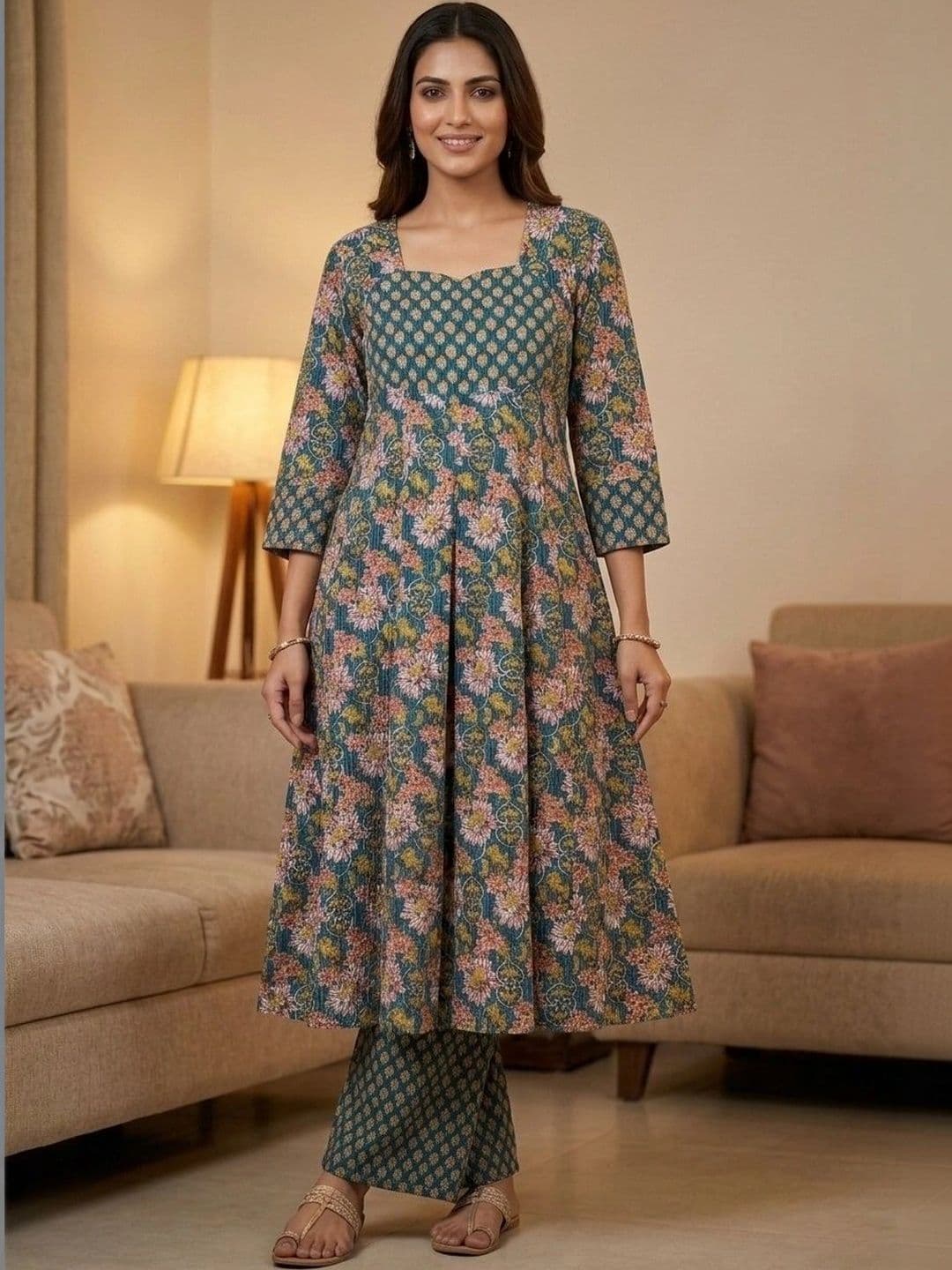 Sangria Women Floral Printed Empire Pure Cotton Kurta with Palazzos thumbnail 4