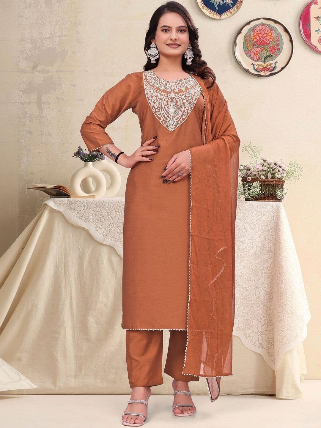 JOGAN Women Embroidered Regular Thread Work Kurta with Trousers & With Dupatta thumbnail 3