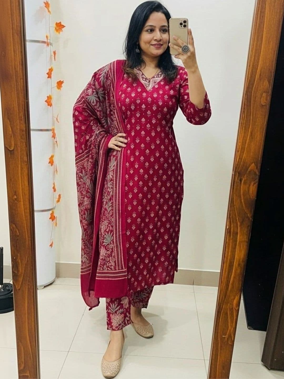 SRF KURTI HUB Women Ethnic Motifs Printed Regular Kurta with Trousers & With Dupatta - view 1