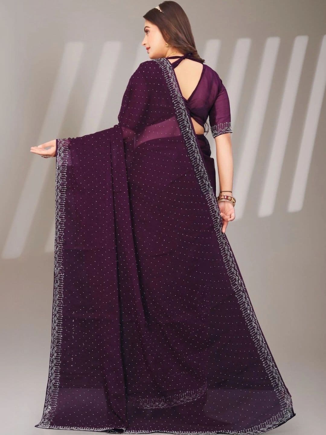 PRANU TRENDS Poly Chiffon Saree thumbnail 2